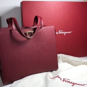 Salvatore Ferragamo Gemini Pebbled Leather Tote Carmine Red